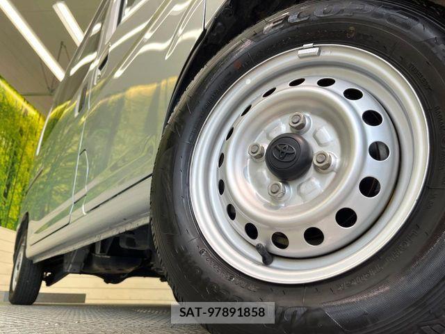 Toyota PIXIS VAN 2024-08 8355334-12