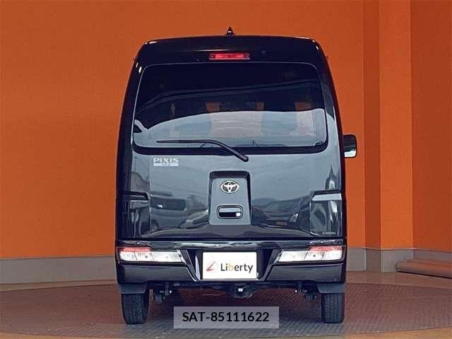 Toyota PIXIS VAN 2020-04 8368095-15