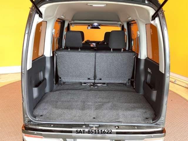 Toyota PIXIS VAN 2020-04 8368095-19