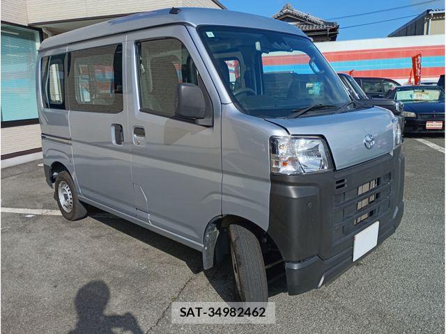 Toyota PIXIS VAN 2022-04 8372045-2