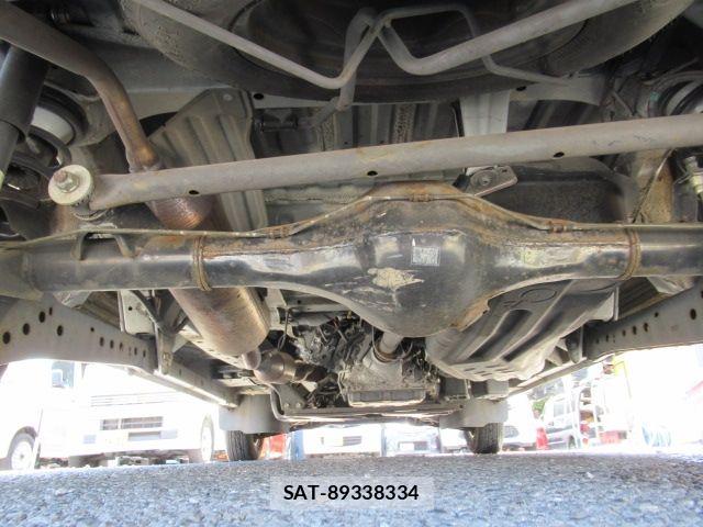 Toyota PIXIS VAN 2017-06 8414358-10