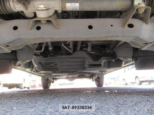 Toyota PIXIS VAN 2017-06 8414358-11