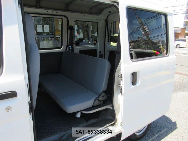 Toyota PIXIS VAN 2017-06 8414358-15