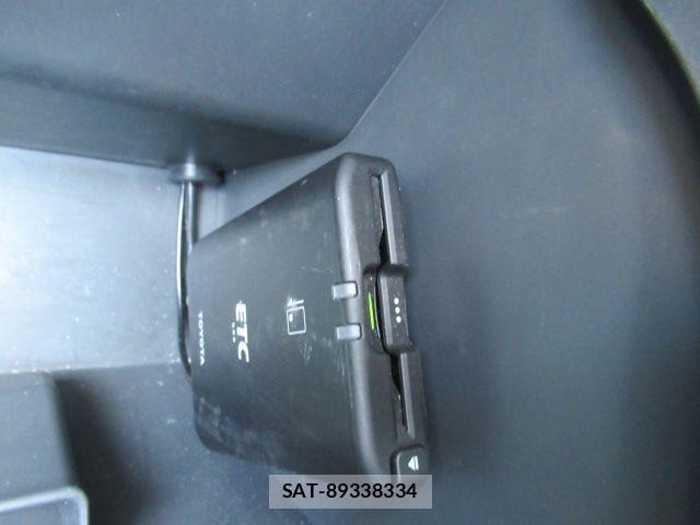 Toyota PIXIS VAN 2017-06 8414358-21