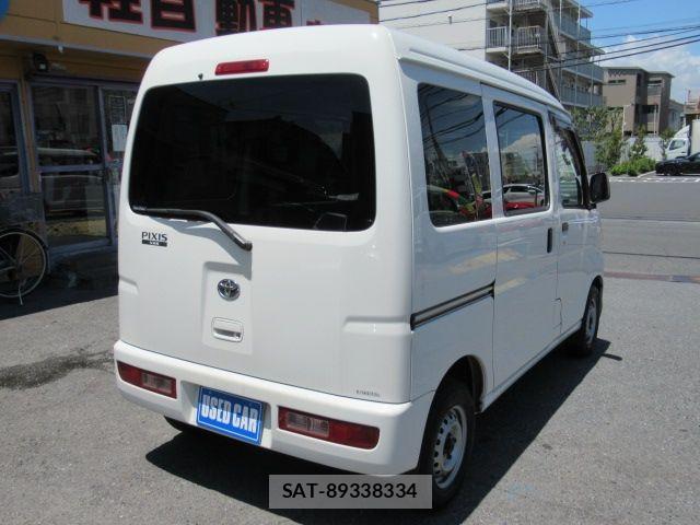 Toyota PIXIS VAN 2017-06 8414358-2