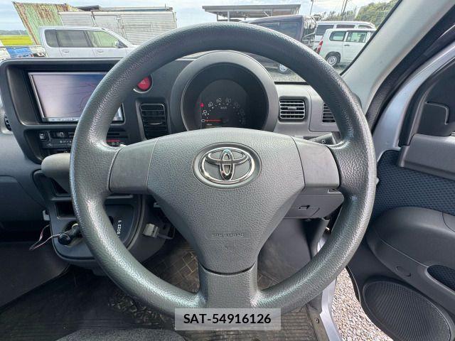 Toyota PIXIS VAN 2012-08 8414365-12