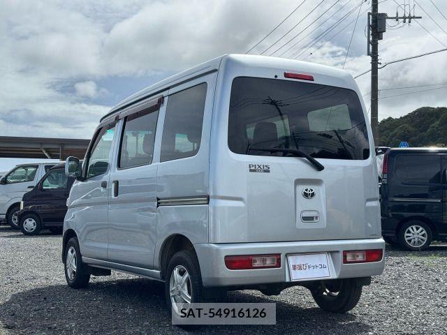 Toyota PIXIS VAN 2012-08 8414365-5
