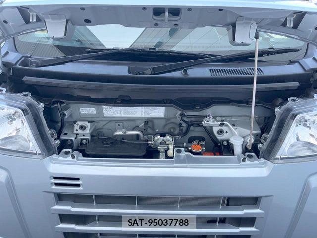 Toyota PIXIS VAN 2024-09 8438713-17