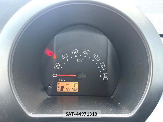 Toyota PIXIS VAN 2013-12 8526570-9