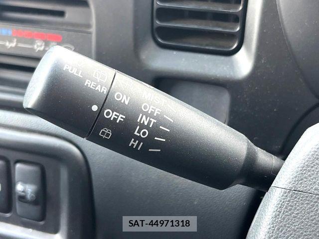 Toyota PIXIS VAN 2013-12 8526570-10