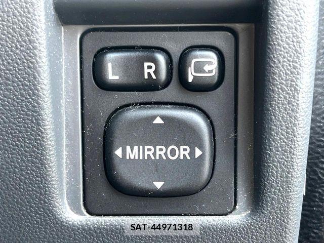 Toyota PIXIS VAN 2013-12 8526570-13