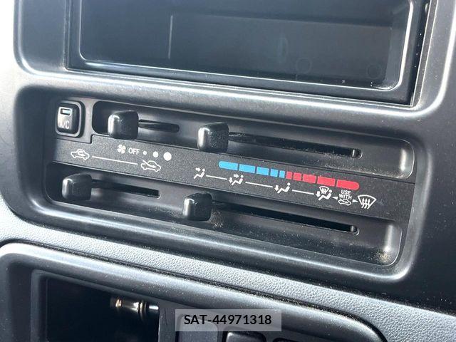 Toyota PIXIS VAN 2013-12 8526570-15