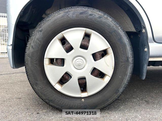 Toyota PIXIS VAN 2013-12 8526570-5