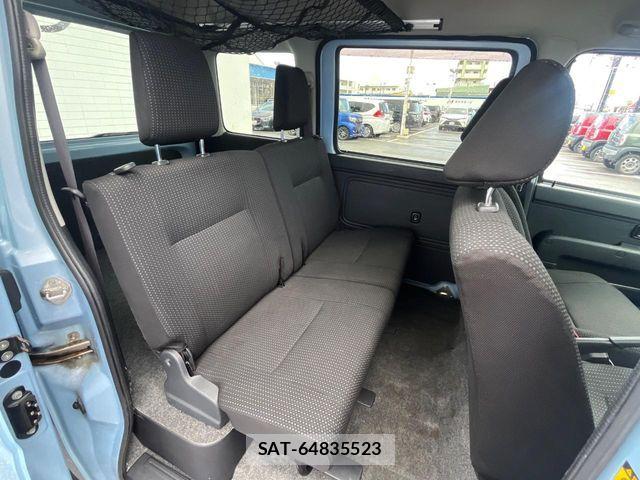 Toyota PIXIS VAN 2018-05 8563168-9