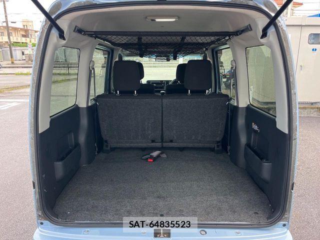 Toyota PIXIS VAN 2018-05 8563168-10