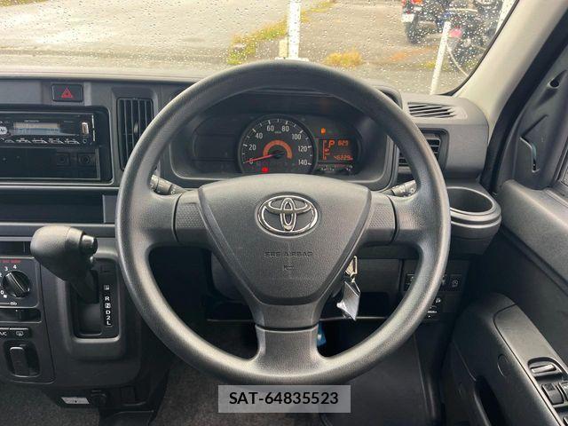 Toyota PIXIS VAN 2018-05 8563168-11