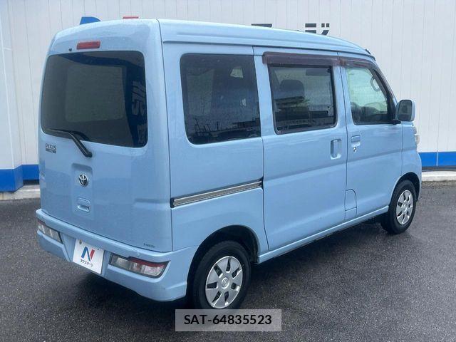 Toyota PIXIS VAN 2018-05 8563168-17