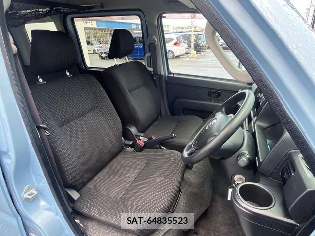 Toyota PIXIS VAN 2018-05 8563168-8