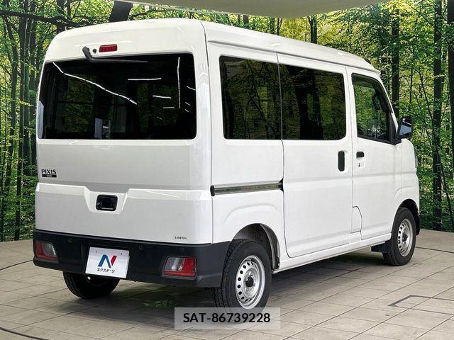 Toyota PIXIS VAN 2023-03 8666729-16