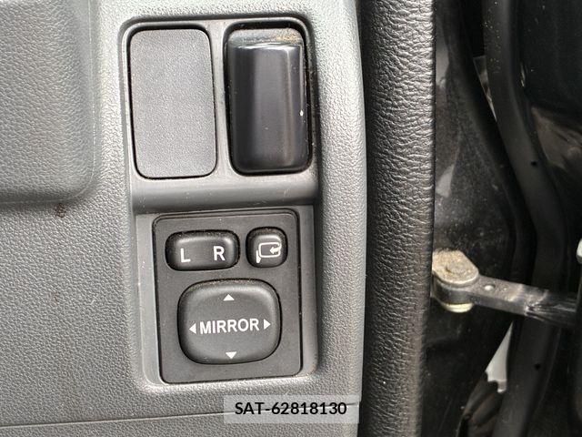 Toyota PIXIS VAN 2013-01 8831069-20