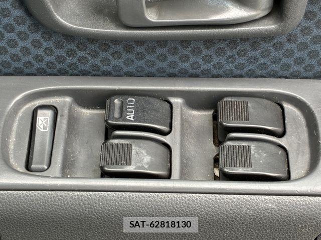 Toyota PIXIS VAN 2013-01 8831069-21