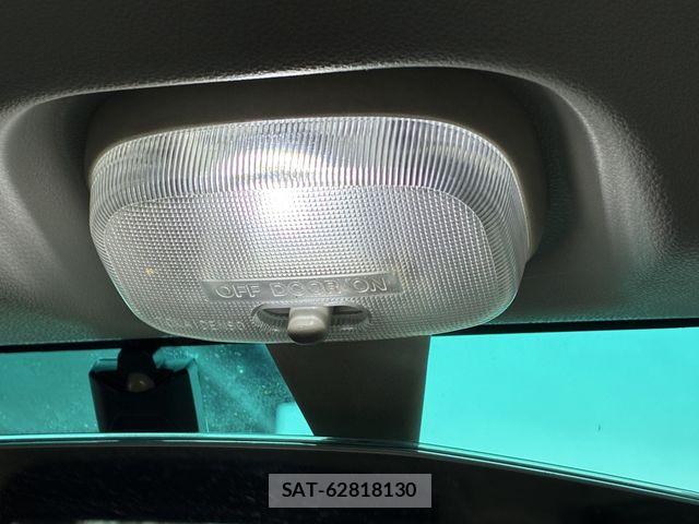 Toyota PIXIS VAN 2013-01 8831069-22