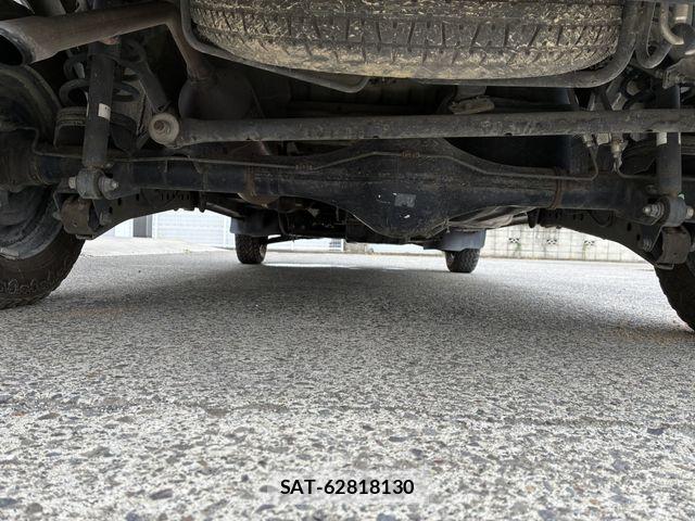 Toyota PIXIS VAN 2013-01 8831069-25