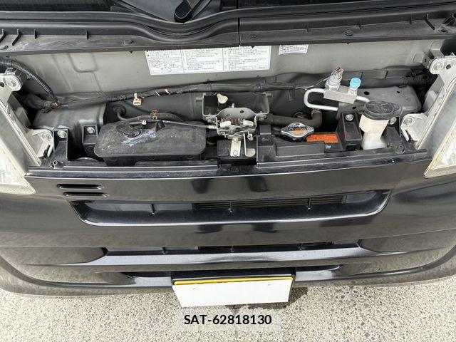 Toyota PIXIS VAN 2013-01 8831069-26