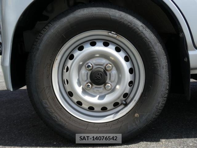 Toyota PIXIS VAN 2016-03 8881546-15