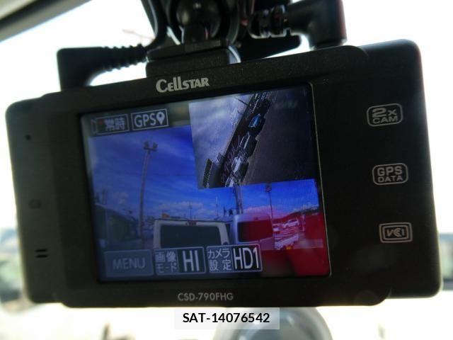 Toyota PIXIS VAN 2016-03 8881546-23