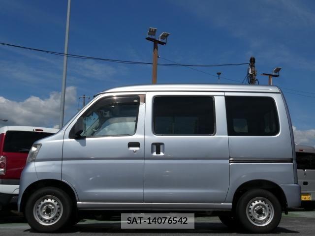Toyota PIXIS VAN 2016-03 8881546-6