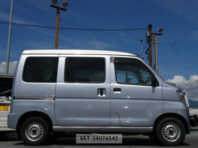 Toyota PIXIS VAN 2016-03 8881546-7