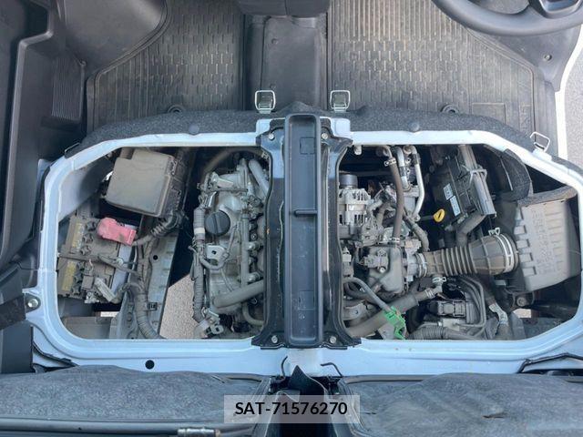 Toyota PIXIS VAN 2023-10 8881545-16