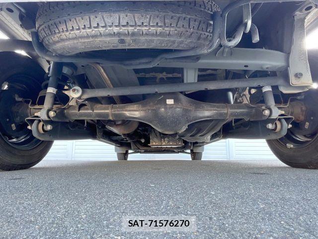 Toyota PIXIS VAN 2023-10 8881545-17