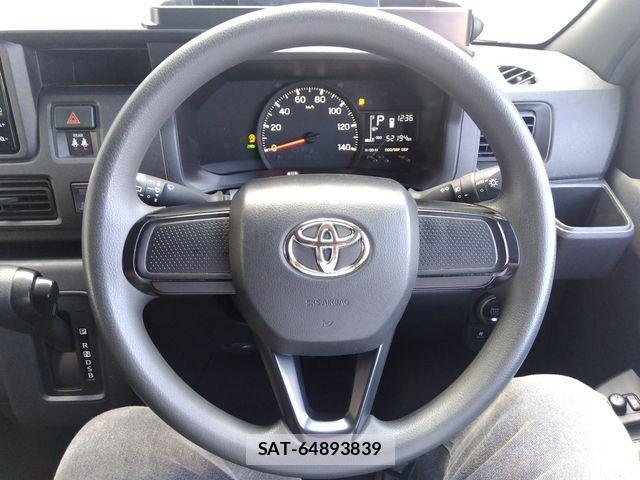 Toyota PIXIS VAN 2023-10 2032210-9