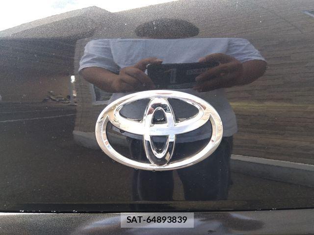 Toyota PIXIS VAN 2023-10 2032210-4