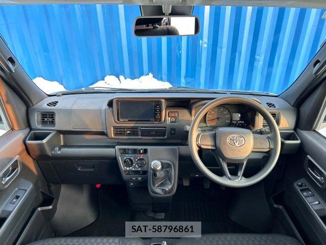 Toyota PIXIS VAN 2024-01 5875391-1