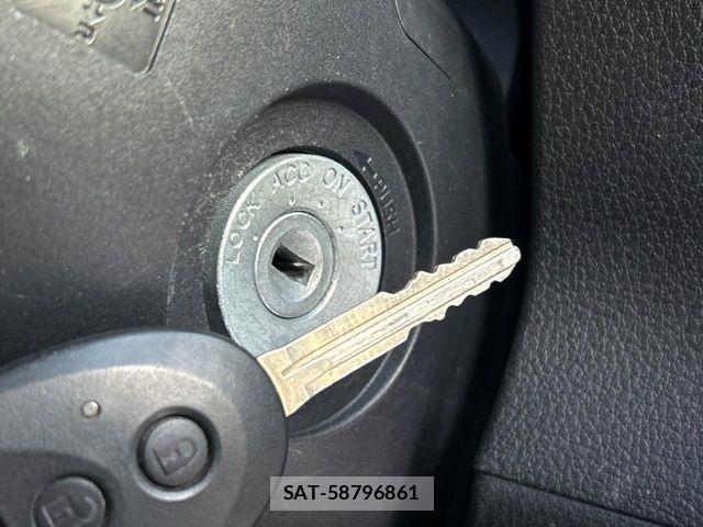 Toyota PIXIS VAN 2024-01 5875391-5