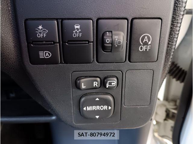 Toyota PIXIS VAN 2021-09 6305886-13