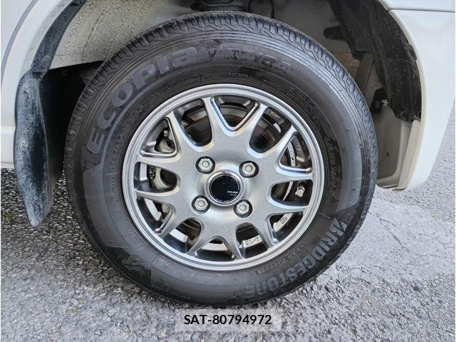 Toyota PIXIS VAN 2021-09 6305886-15