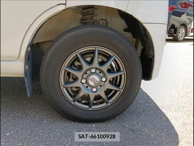 Toyota PIXIS VAN 2019-04 7329336-6