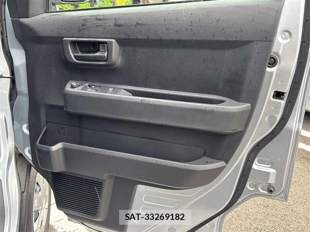 Toyota PIXIS VAN 2023-11 7329334-17