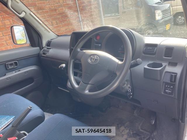 Toyota PIXIS VAN 2013-04 7727193-13