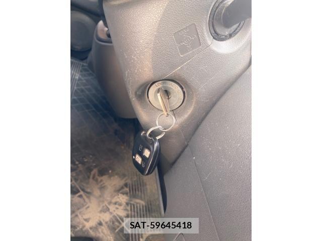 Toyota PIXIS VAN 2013-04 7727193-16