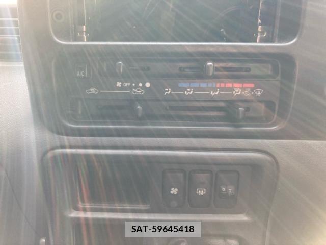 Toyota PIXIS VAN 2013-04 7727193-18