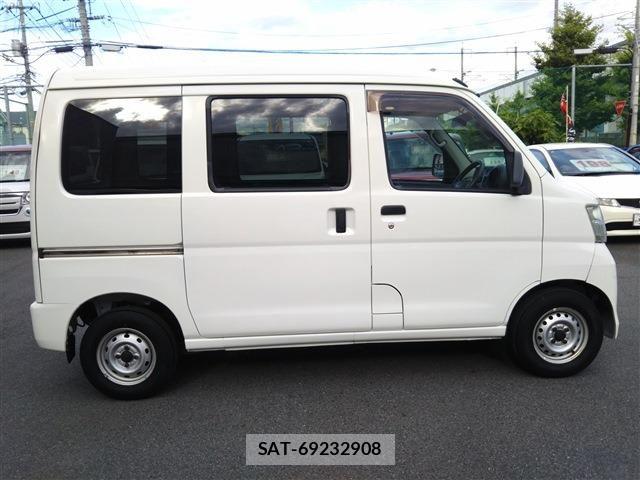Toyota PIXIS VAN 2014-07 7878765-3