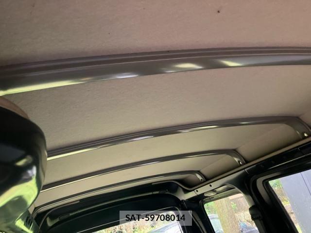Toyota PIXIS VAN 2017-03 7903223-14