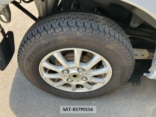 Toyota PIXIS VAN 2013-01 7963277-11