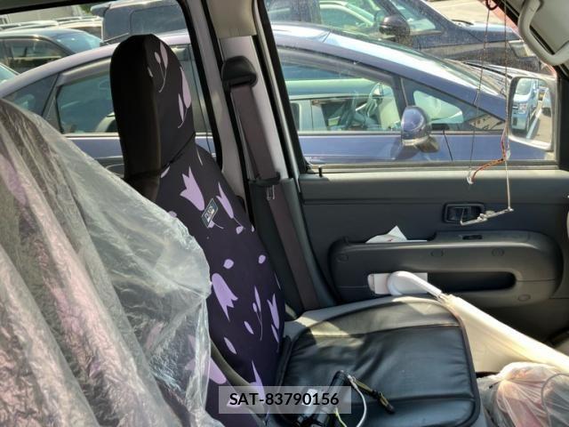 Toyota PIXIS VAN 2013-01 7963277-6
