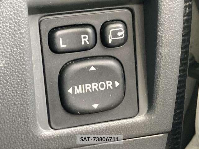 Toyota PIXIS VAN 2016-08 7980582-11